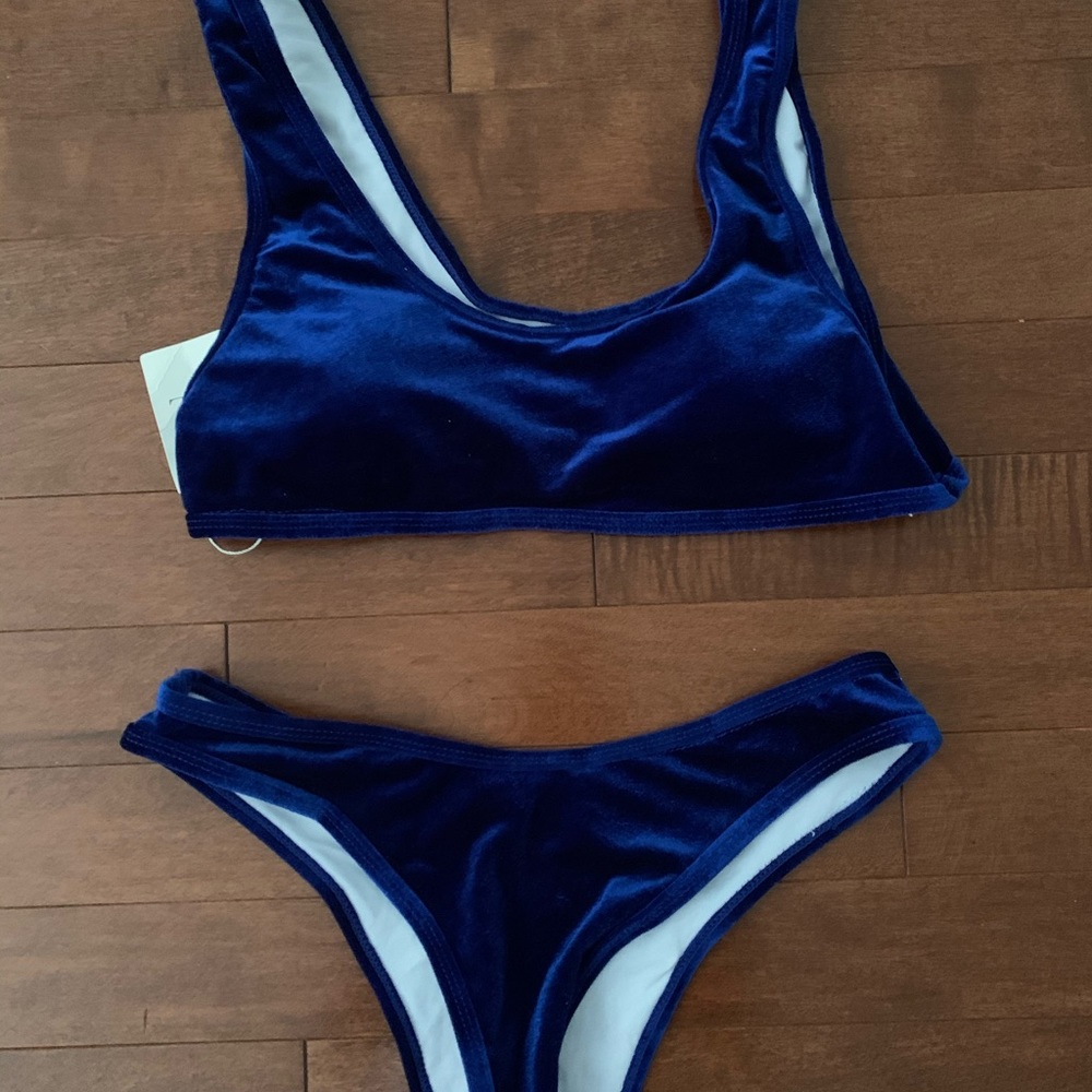 Velvet blue bikini